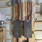 Deux panneaux électriques Doc Électrique avec câblage organisé dans un bâtiment neuf